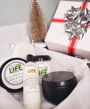 Load image into Gallery viewer, 4 Piece Holiday Gift Sets